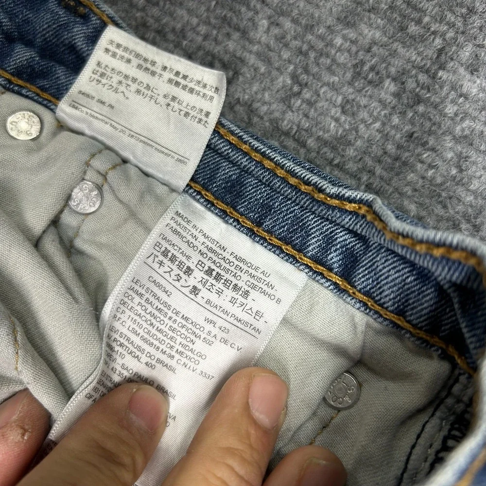 Levi's 513 Slim Jeans Mens 39X33 Blue Denim Zip Fly Straight Leg Classic - Flaws